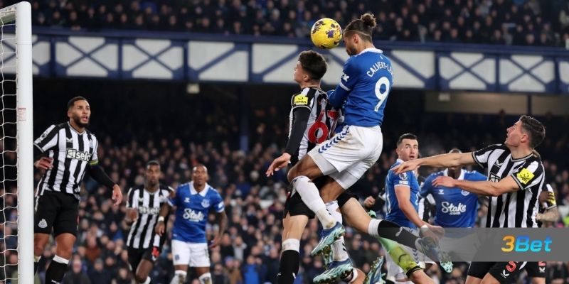 Soi kèo Newcastle vs Everton 22h00 ngày 28/02/2026